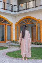 Libas e Khas