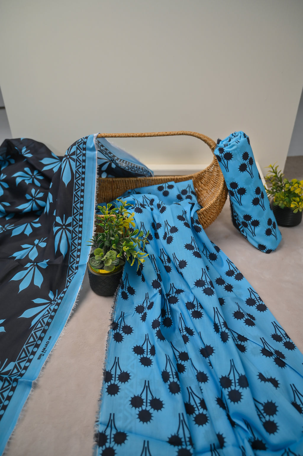 Unstitched-3 Pc